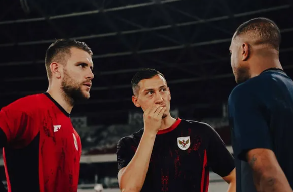 Jelang Timnas Indonesia vs China Krisis Bek, Baggott Comeback