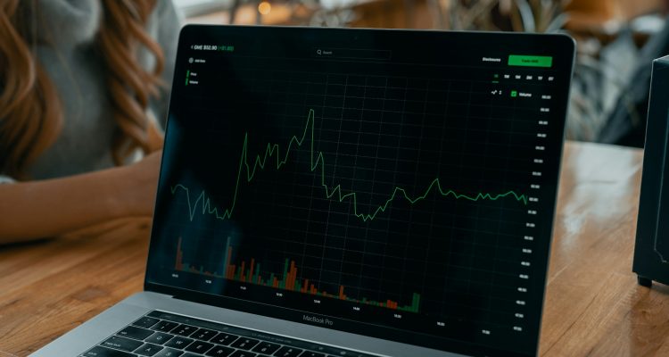 BI Rate Dipangkas Lagi, Saham Bank Jadi Incaran Investor