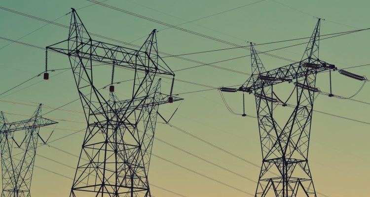 Tarif Listrik per kWh 2025 Tenang, Harga Tetap Aman!