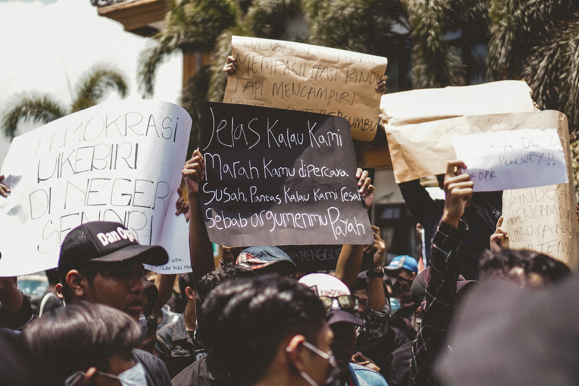 Demo Hari Ini Pekerja Pariwisata, Polisi Siapkan Penyekatan Bus