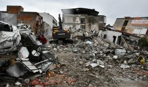 Gempa Bekasi M 4,7 Mushola Roboh, Transportasi Terganggu