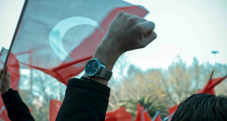 Spanyol vs Turki Berakhir Panas, Lolosnya Bikin Deg-degan!