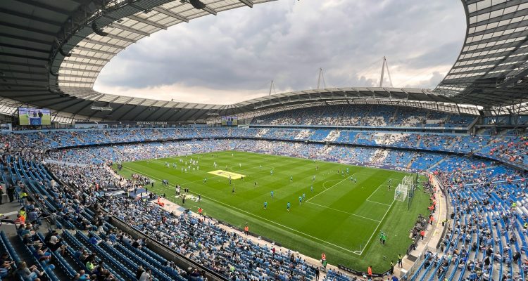Gol Akrobatik Warnai Tottenham vs Man City