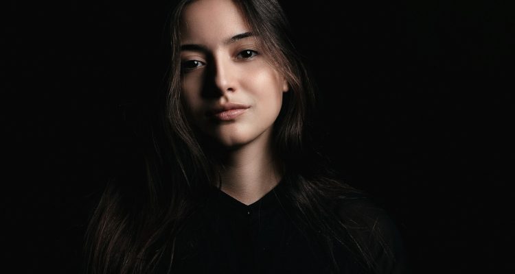 Profil Lengkap Bintang Sinetron Mencintai Ipar Sendiri