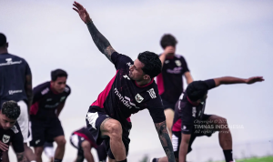 Deretan Pemain Tertua yang Masih Dipanggil Timnas Indonesia