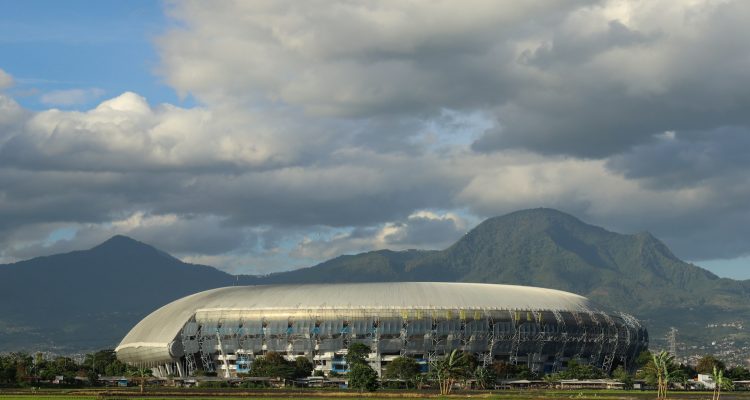 Semen Padang vs Persib Bandung Dua Gol, Tiga Rekor!